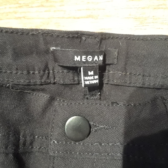 Black Stretchy Skinny Pants - Picture 2 of 6